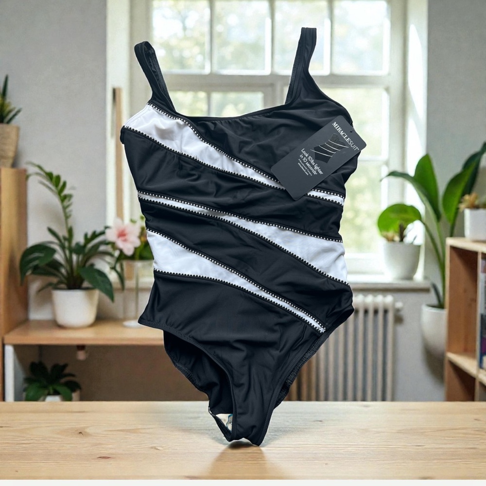 Miraclesuit‎ Black White One Piece Swimsuit Slimming Womens 12DD NWT